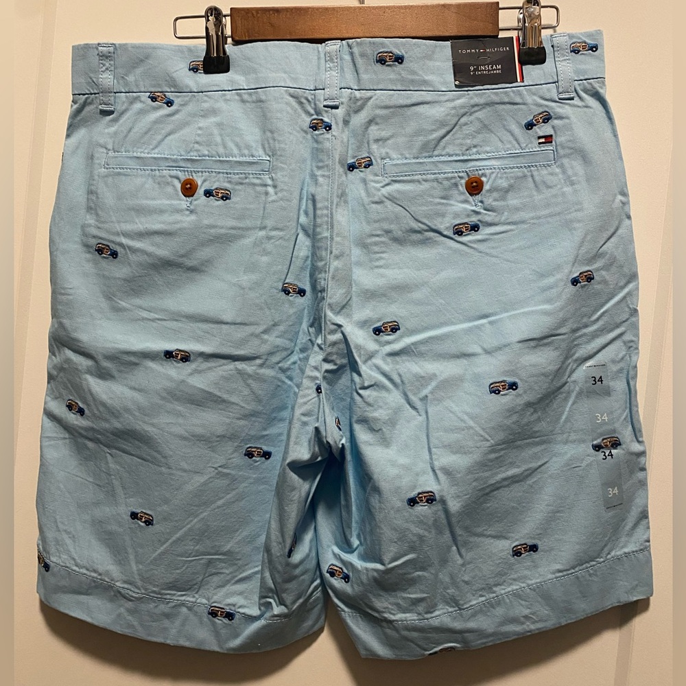NWT Hilfiger 34 shorts